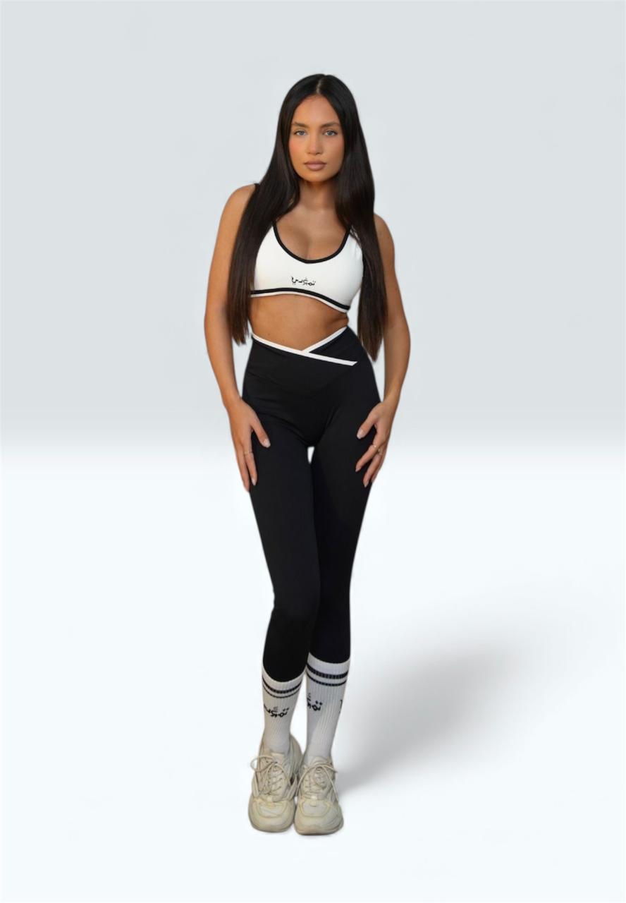 8af2769c-e85c-408b-9b48-f2a57d3ba4c6 Onyx Set